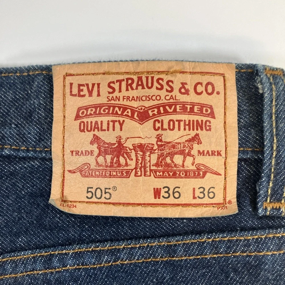 Vintage Levi's 505 Jeans Mens 36x36 Dark Wash Blue Regular Fit Denim Y2K